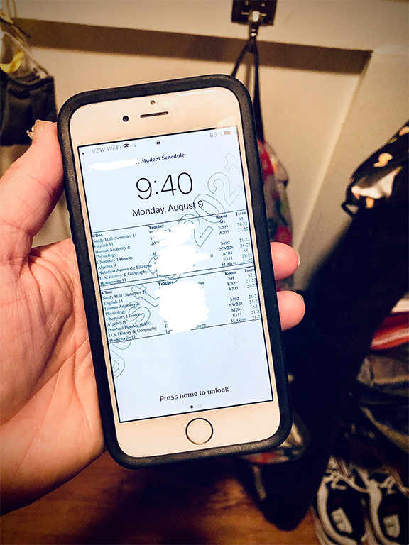school schedule picture set as lock screen iphone